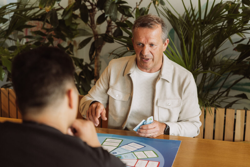 Sjack in gesprek met klant ACT-tool