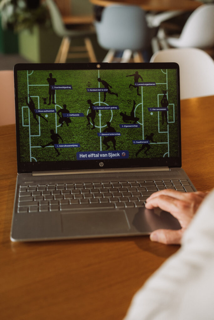 Laptop - Elftal van Sjack slide